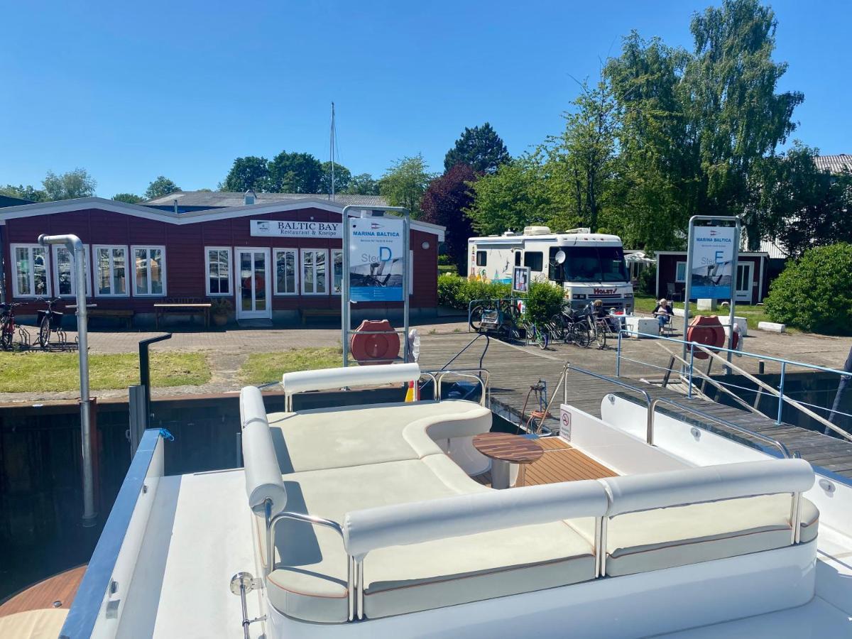 Hausboot Mit Traumlage In Luebeck-Travemuende Hotel Bagian luar foto