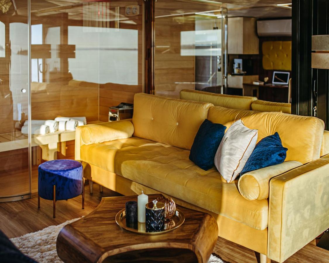 Hausboot Mit Traumlage In Luebeck-Travemuende Hotel Bagian luar foto